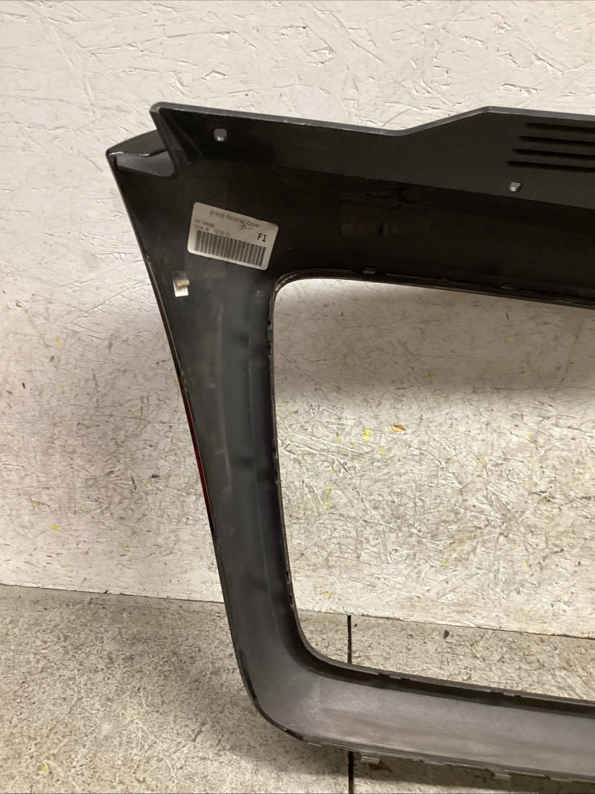 2016-2020 BENTLEY BENTAYGA FRONT GRILL MAIN BUMPER RADIATOR BLACK