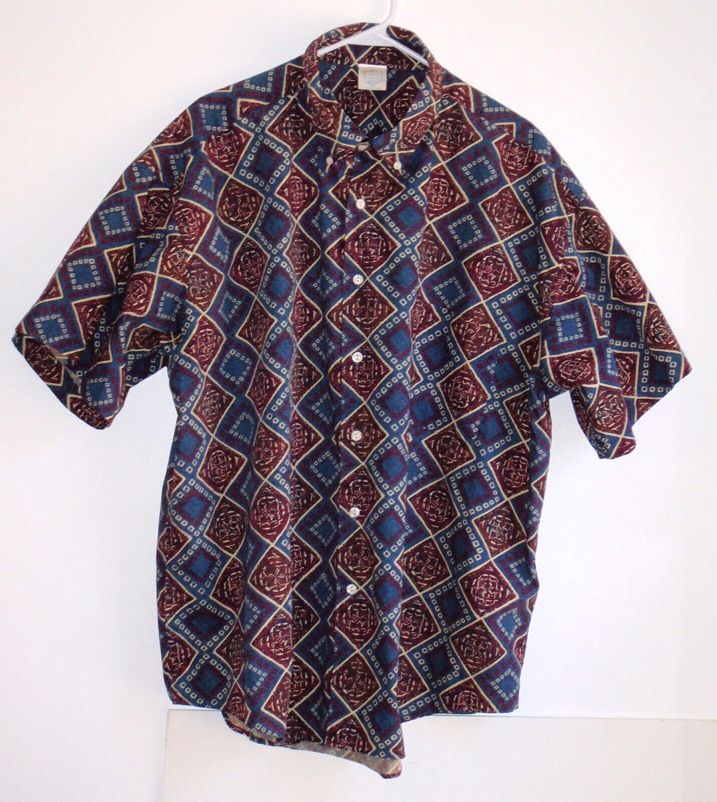 VTG Men L Hawaiian Style Shirt 100% Cotton Red Blue Diamonds Button Up USA Made