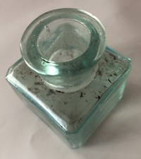 Antikes Tintenfass aus Glas mit Lufteinschlüsse, innen nicht sauber- Deutschland