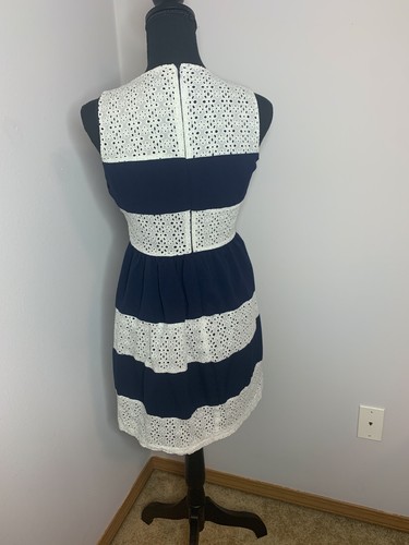 Esley Navy Blue and White Sleeveless Fit & Flare Dress - Small - Picture 4 of 8