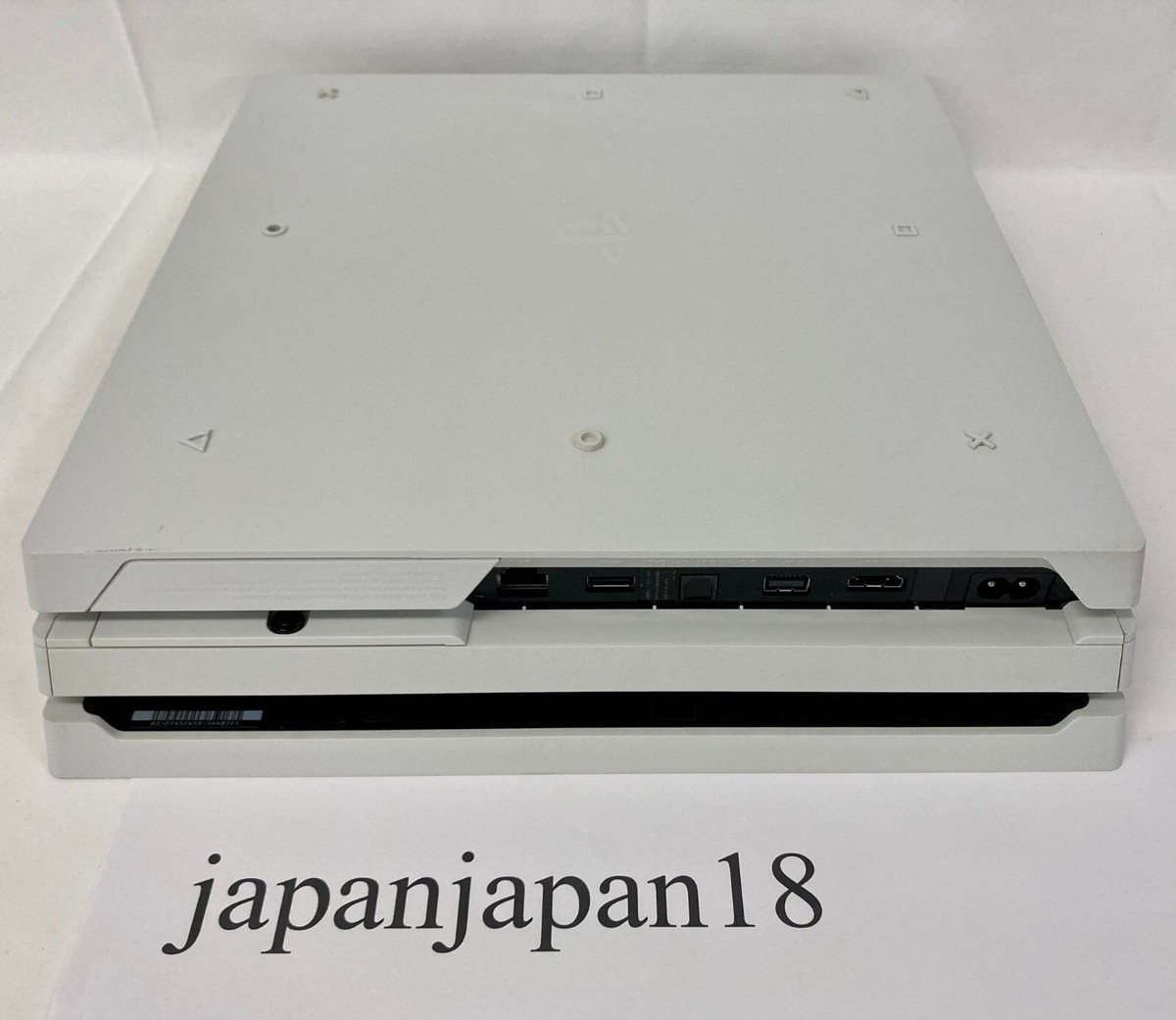 Sony PlayStation 4 PS4 CUH-7200B White Game Console Box Region 