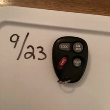 Factory OEM Genuine GM Keyless Entry Remote Key Fob 4 Button KOBLEAR1XT 15043458