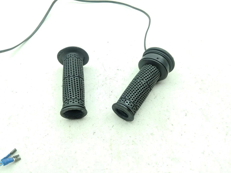 97 Kawasaki Concours ZG1000 Throttle Tube And Grips - Image 3 of 4