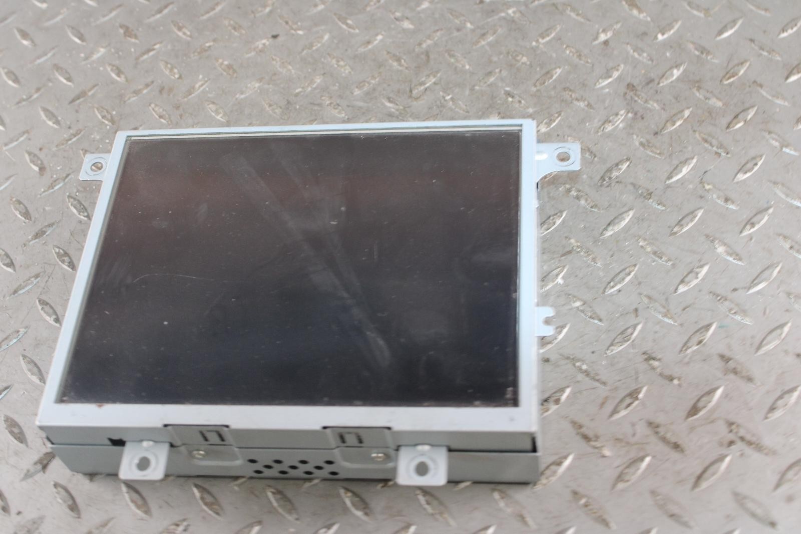 14-19 Maserati Ghibli Radio Info GPS NAV Disply Screen Information Display WTY