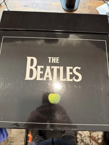 THE BEATLES - STEREO BOX SET - 13-LP BOXSET W/BOOK - 2012 unplayed *READ*