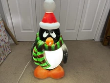 ✅Vintage ✅Chilly Willy Penguin 28" General Foam Blow Mold Christmas Lighted Yard