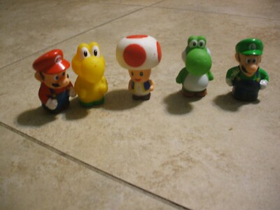 NINTENDO SUPER MARIO BROS FIGURINES MARIO LUIGI TOAD YOSHI KOOPA 2 1/2''