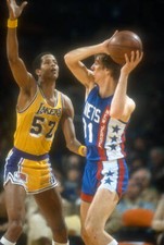 Mike O'Koren of the New Jersey Nets 1981 Basketball Photo 2
