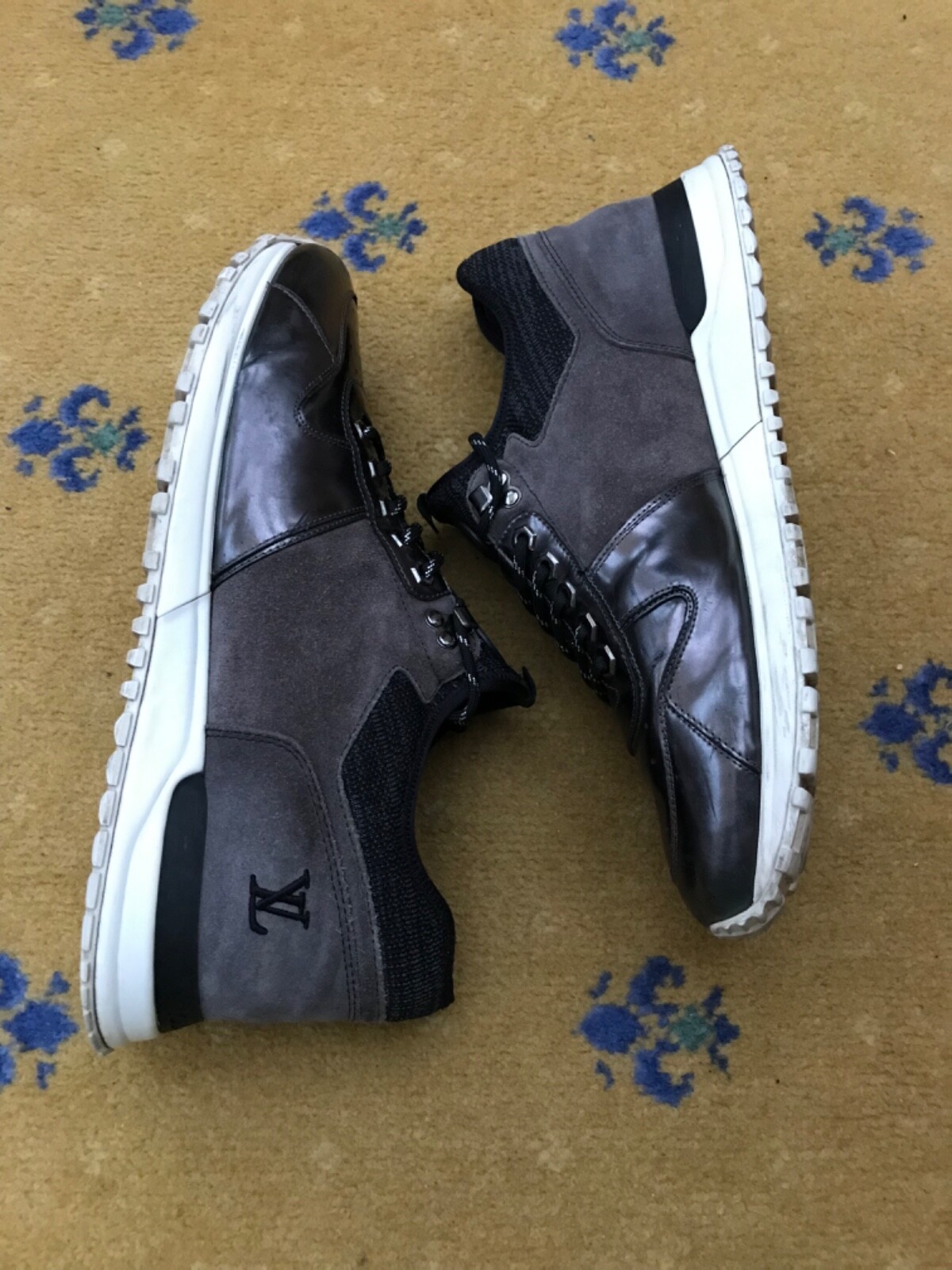 Louis Vuitton Trainers Sneakers Shoes Run Away Suede Leather UK 10 US 11 44 Mens thumbnail 3