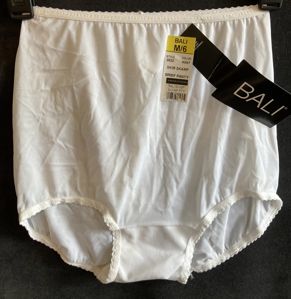 NWT Bali Skimp Scamp Briefs #2633 Panties White M 6 Nylon Sissy  - Image 3 of 4