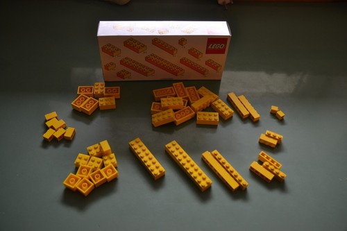 Lego 80er 834 gelbe Steine im Original Karton 80s yellow bricks OVP Box 1980