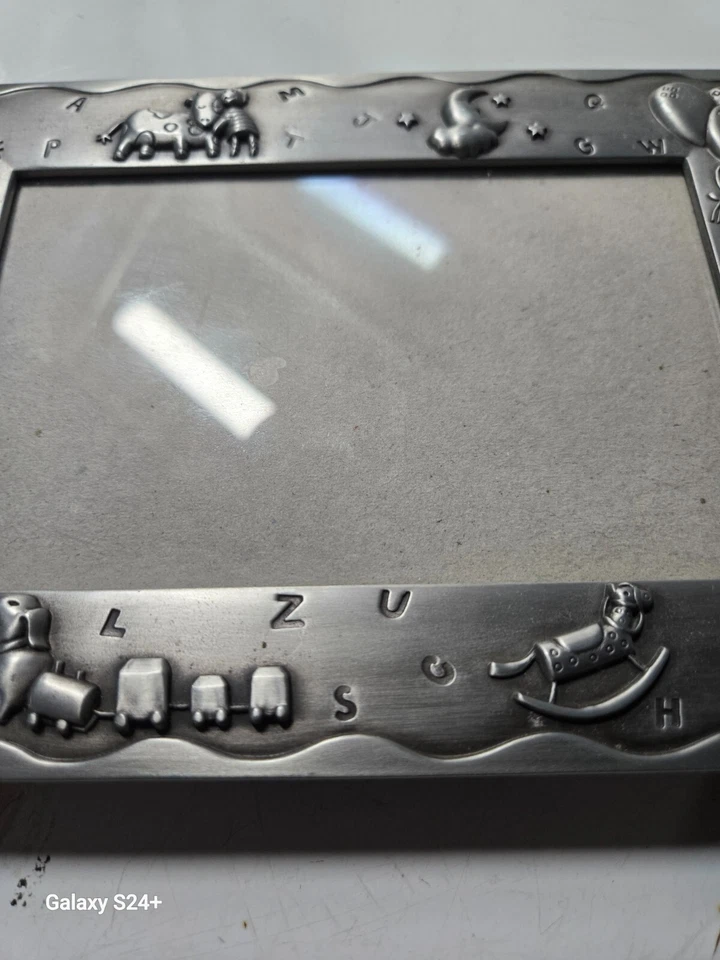 Marco de fotos de peltre Malden para niño bebé para foto de 3,5" x 5,5" Foto 4 de 4