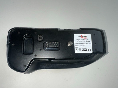 Pentax Battery Grip D-BG2 Batteriegriff für Pentax K10D & K20D Batteriepack
