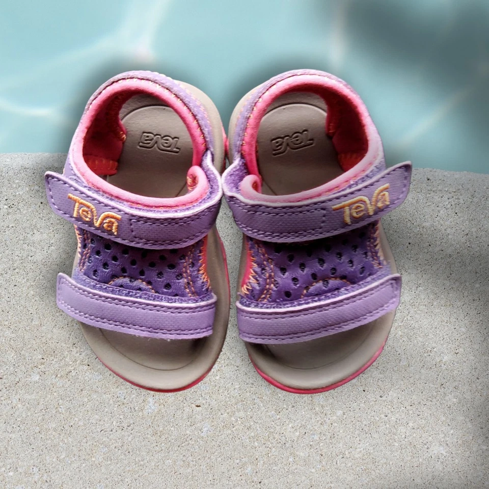 Teva - Psyclone, talla 4, sandalias para niños pequeños Foto 3 de 4