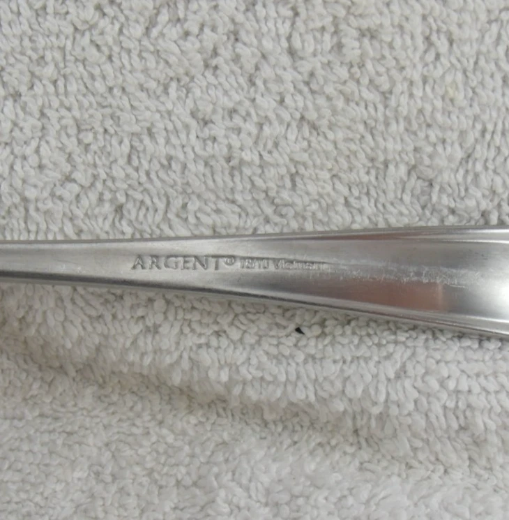 Lote de tenedores y ensaladas satinadas Alessi Argent 18/10 acero inoxidable Vietnam Foto 2 de 3