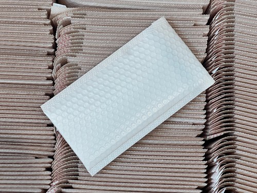 250 of #000 4x8 (4x7) Poly Bubble Mailer Trading Card Padded Envelope Shippers - Picture 7 of 8