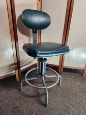 Vtg Royal Metal Industrial Metal And Vinyl Adjustible Drafting Chair
