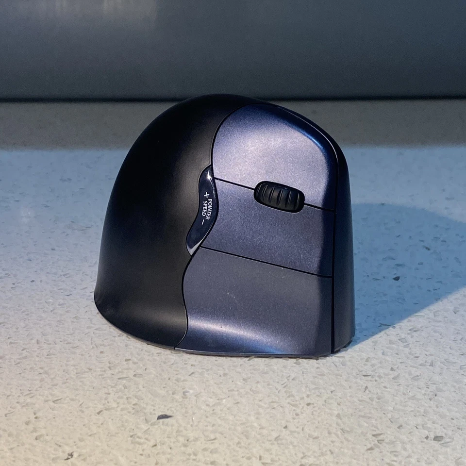 Ergonomic Wireless Mouse - Evoluent Vertical Mouse 4 - Right Hand - Image 3 of 4