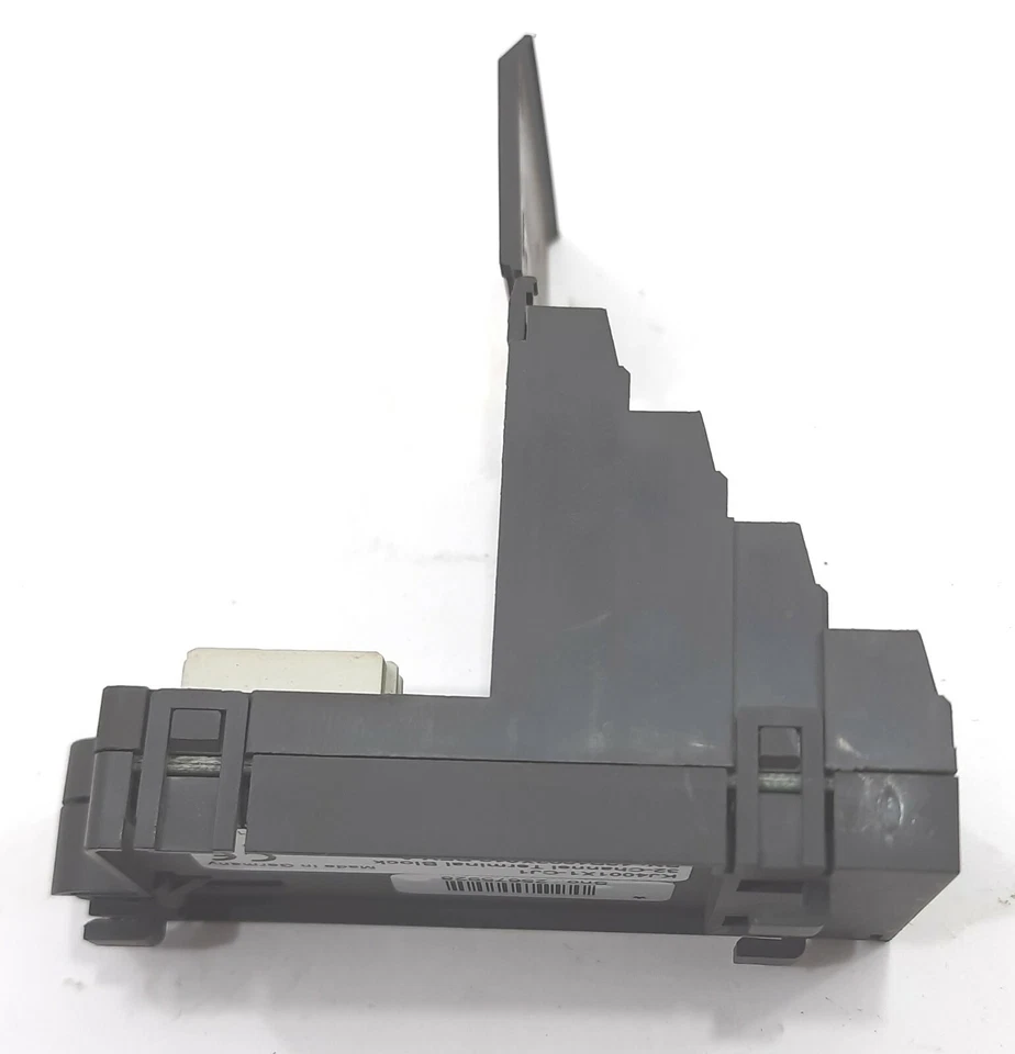 Fisher Rosemount Emerson KJ4001X1-CJ1 12P1902X012 32-Channel Terminal Block - Image 3 of 4