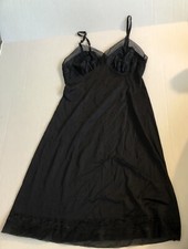 Van Raalte Suavette Vtg Black Full Slip Nylon SZ 11 Sm 5/6 lace style 72007M