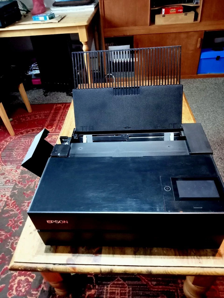 Epson SureColor SC-P700 A3+ Inkjet Large Format Printer READ DESCRIPTION - Image 3 of 4