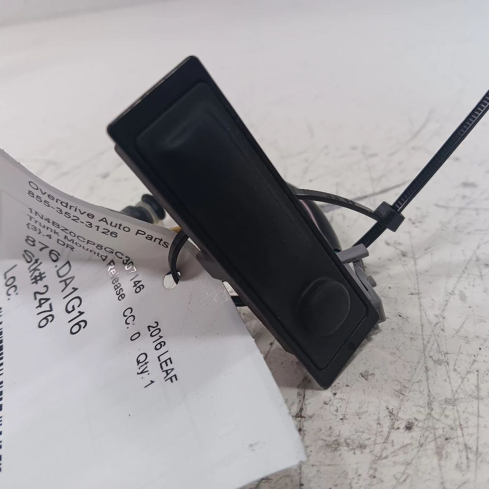 Nissan LEAF Trunk Release Open Button 2013 2014 2015 2016 2017 OEM