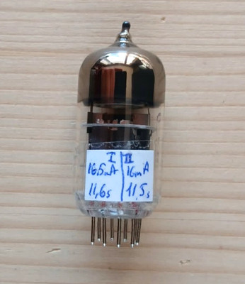 6N23P-EV ( ECC88 6922 ) Vacuum Tube O-Getter Reflektor  93' NOS