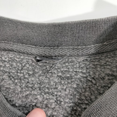OFFICIAL TWICE 4TH WORLD TOUR ‘III’ MERCH GRAY CREWNECK SWEATSHIRT SIZE XL - Picture 7 of 7