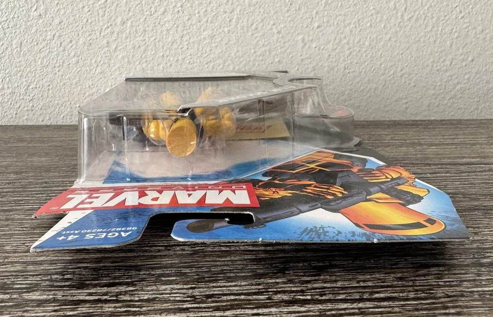 Figura de acción Marvel Universe Series 2 #016 AIM Soldier 3 3/4" NUEVA 2009 A.I.M. Foto 3 de 4