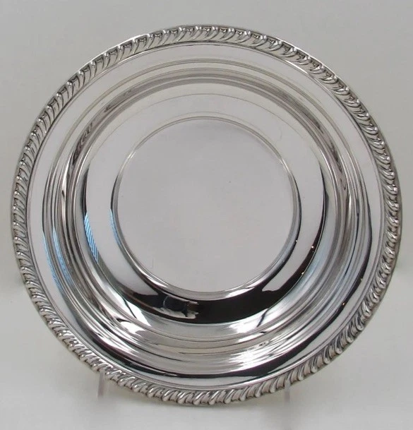 Circa 1920-1940 Small Serving Bowl Wallace H105 Sterling Silver  90.8 G,  - Image 2 of 4