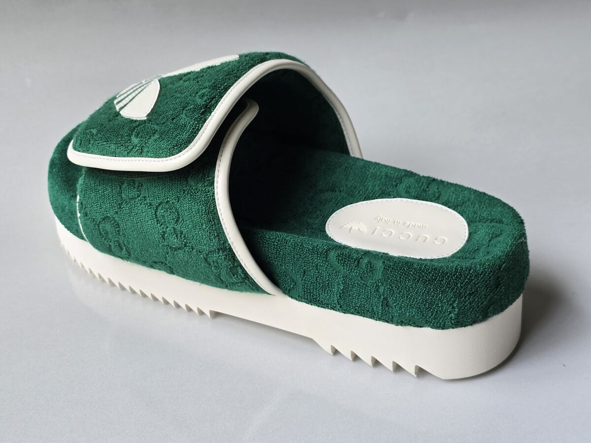 GUCCI x Adidas Supreme GG Logo Green White Slides 8.5 US ~ 8 GUCCI x Adidas Supreme GG Logo Green White Slides 8.5 US ~ 8