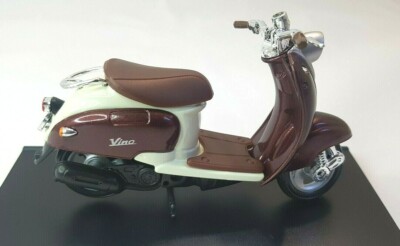Yamaha Vino Yj50R Scooter 50Cc Leggero Elegante Efficiente Carburante