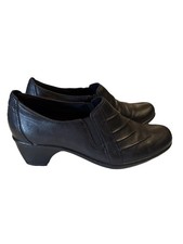 Clarks Women's May Marigold Slip-On Loafer 100 LEATHER US 6M