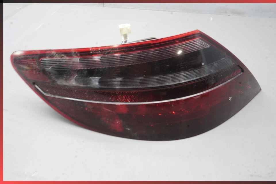 Luz trasera izquierda LED tintada para Mercedes-Benz SLK250 SLK350 12-2016 Foto 4 de 4