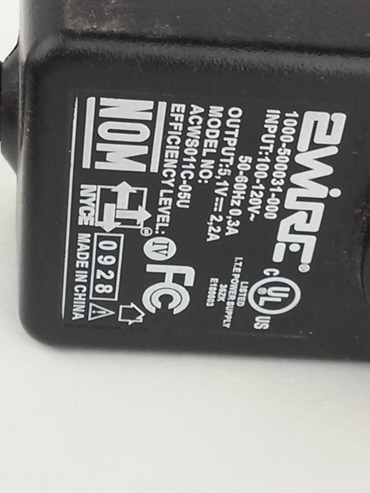 AT&T 2Wire 2701HG-B High Speed Internet DSL Wireless G Gateway Modem Router - Image 4 of 4