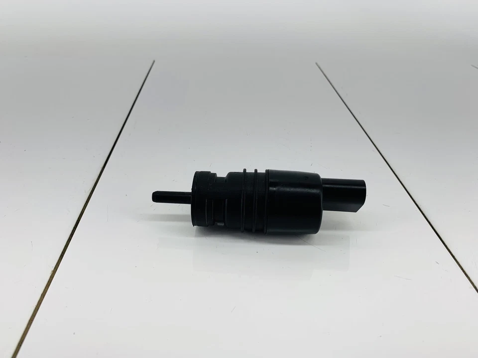 09-11 MERCEDES BENZ SLK300 WINDSHIELD WIPER WASHER TANK RESERVOIR PUMP OEM - Image 3 of 4