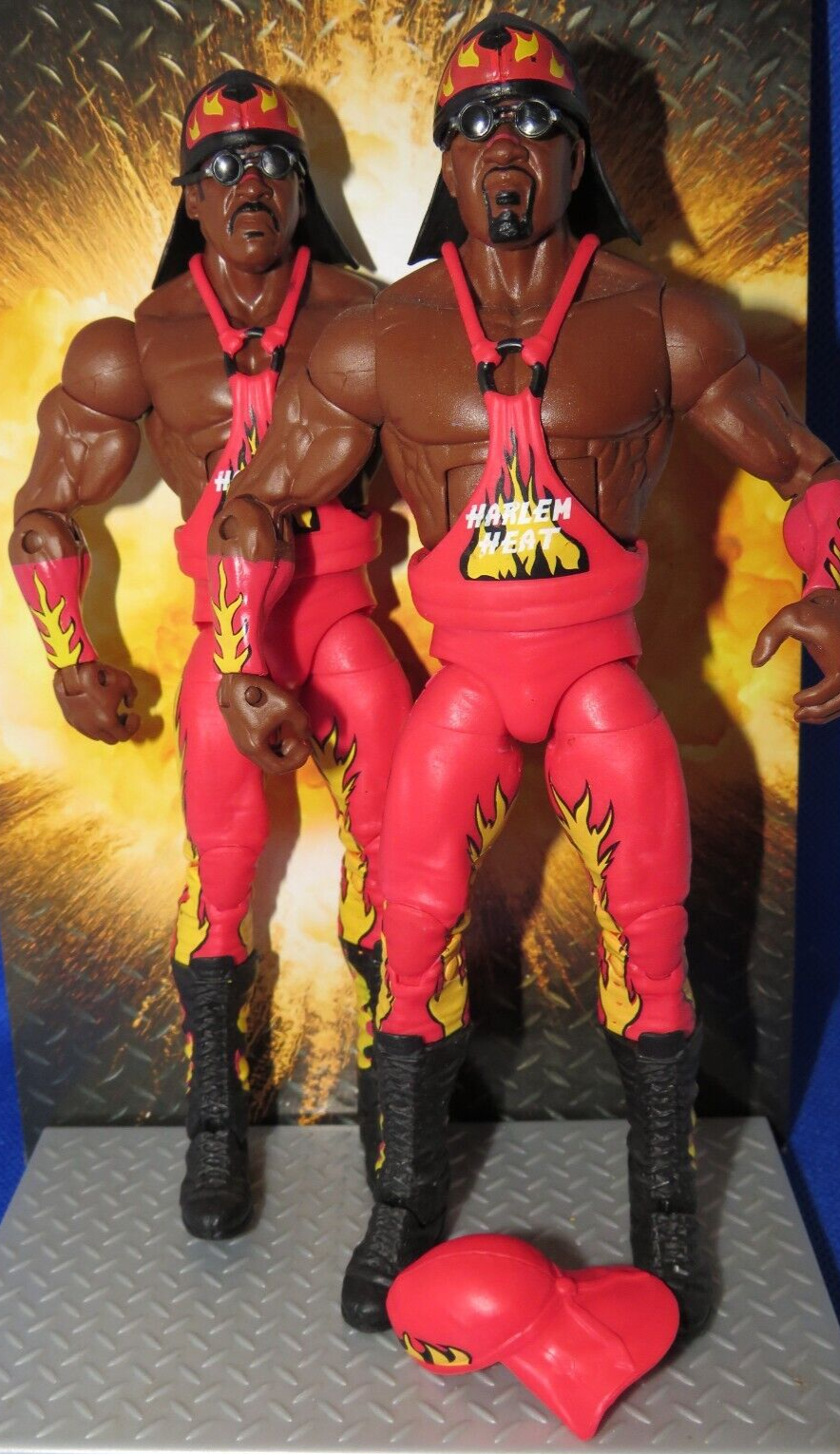 WWE MATTEL ELITE SERIES 46 HARLEM HEAT BOOKER T STEVIE RAY WCW RED COMPLETE