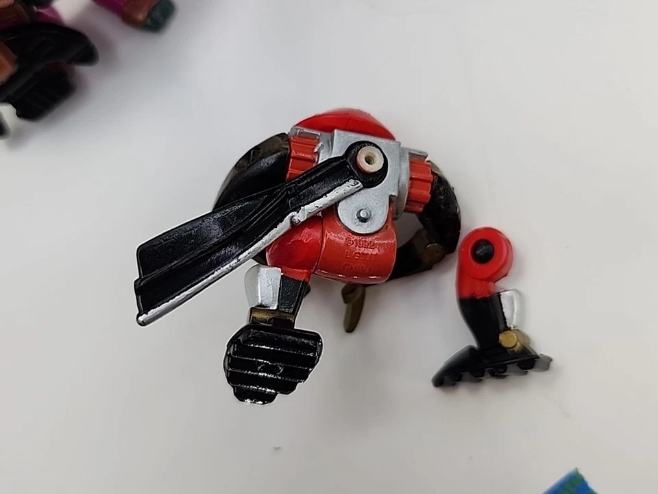 Vintage ZBots Lot Galoob Micro Machines - Image 4 of 4