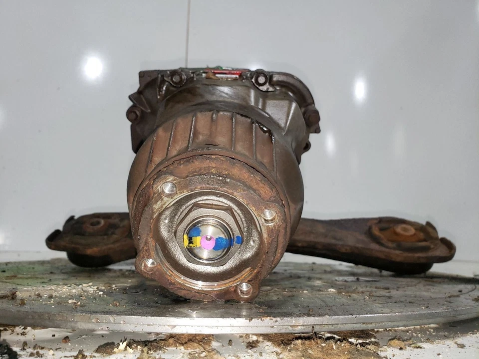 Carrier Rear Axle Fits 03-04 CR-V 1381989 - Image 3 of 4