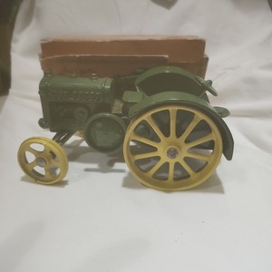 Vintage (70’s) Collectible Ertl John Deere Model D Tractor.