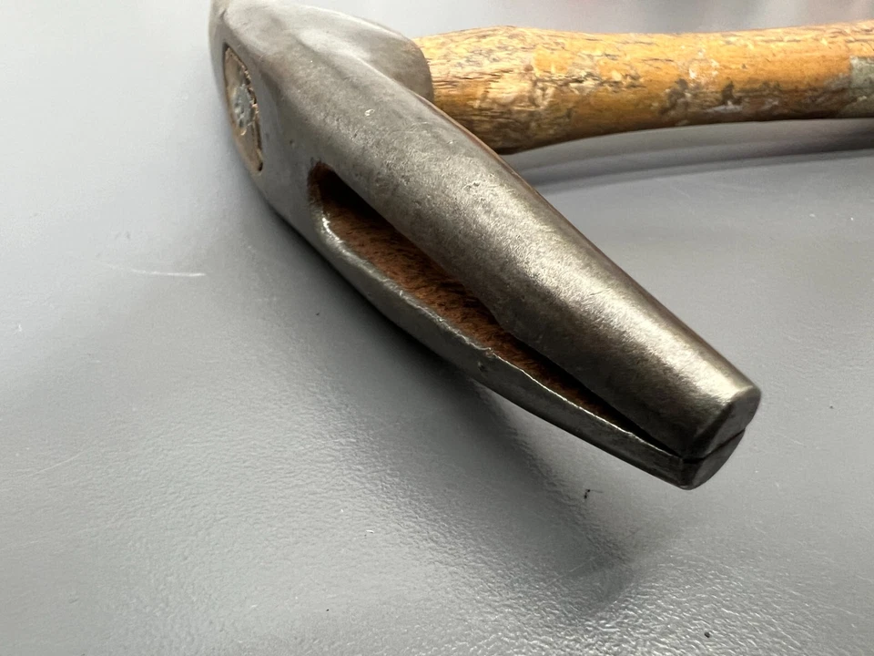 VINTAGE G.W. MOUNT TACK MARTELO ESTOFADO COURO TRABALHO SAPATEIRA TIN SMITH EUA - Imagem 4 de 4