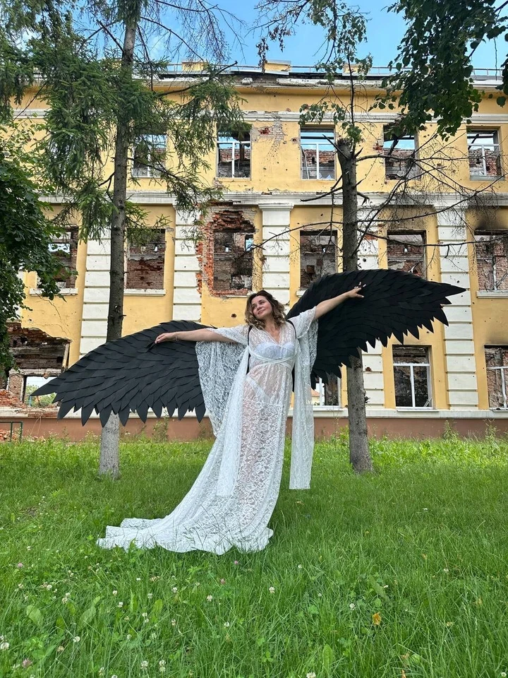 Sexy Disfraz Alas de Ángel Negro Adulto Mujer Accesorio Halloween Juegos con disfraces Moda Foto 4 de 4