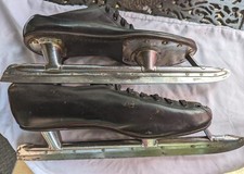 1920s AG Spalding Bros Blue Streak Ice Hockey Speed Skates size 12 sharpener