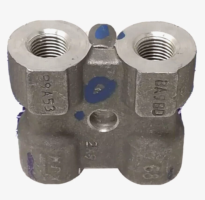 Conector para Suzuki BALENO, CIAZ, ERTIGA, IGNIS, GRAND VITARA Foto 3 de 4