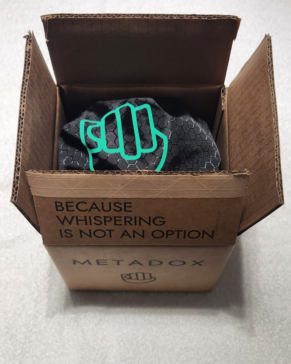 Metadox Vekta Soundproof Gaming Mask w/ Built-In Microphone Tested