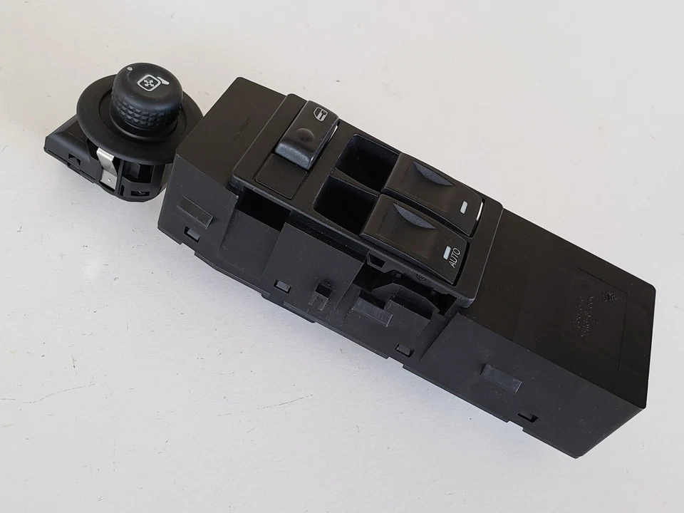 06 Interruptor de ventana maestra izquierda lado conductor Mitsubishi Raider 04602740AA fabricante de equipos originales Foto 2 de 4