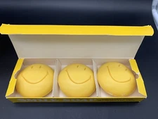 Vintage Smile Soap Set Fuller Brush Co. Yellow  NOS Smiley  Happy Face