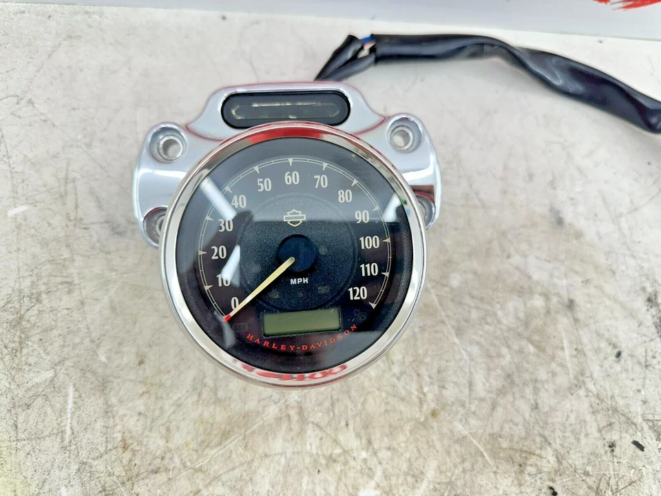 Harley Sportster 2015 personalizado OEM velocímetro HD Speedo 14 k millas + abrazadera de carcasa Foto 2 de 4