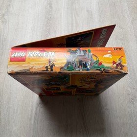 LEGO Castle System 6076 Dark Dragon's Den Unopened New MISB Sealed Toy Seal