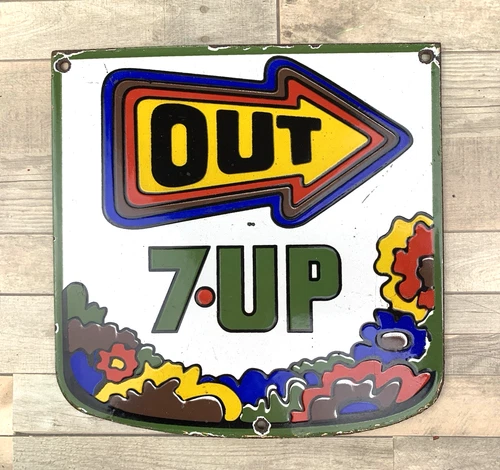 VINTAGE 7-UP OUT ARROW OIL GASOLINE SODA POP 7UP COKE PORCELAIN GAS OIL SIGN